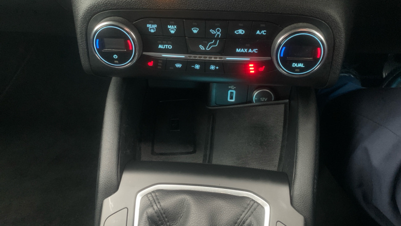 Ford Focus 1.5 EcoBlue 120 Titanium 5dr Diesel Hatchback